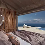 Akron Luxury Villa