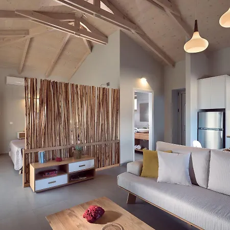 Akron Luxury * Koríthion