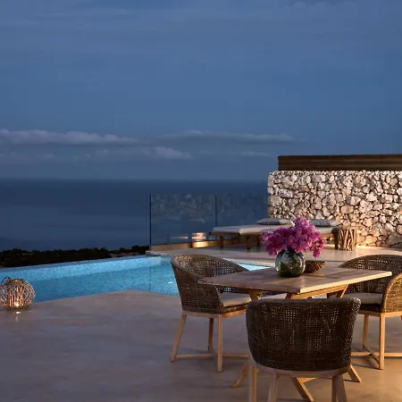 Akron Luxury Koríthion