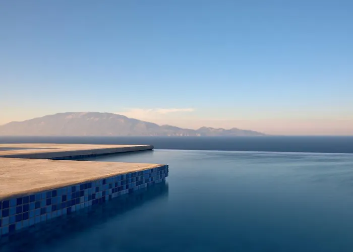 Akron Luxury Вилла *